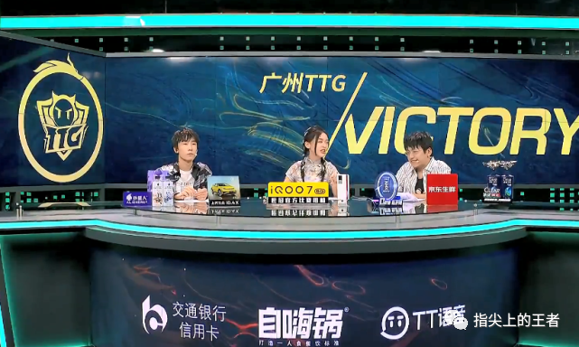 九游官网-北城雷霆队鏖战皖江金雕队，举重季后赛险胜，核心复出即建功。边路成突破口